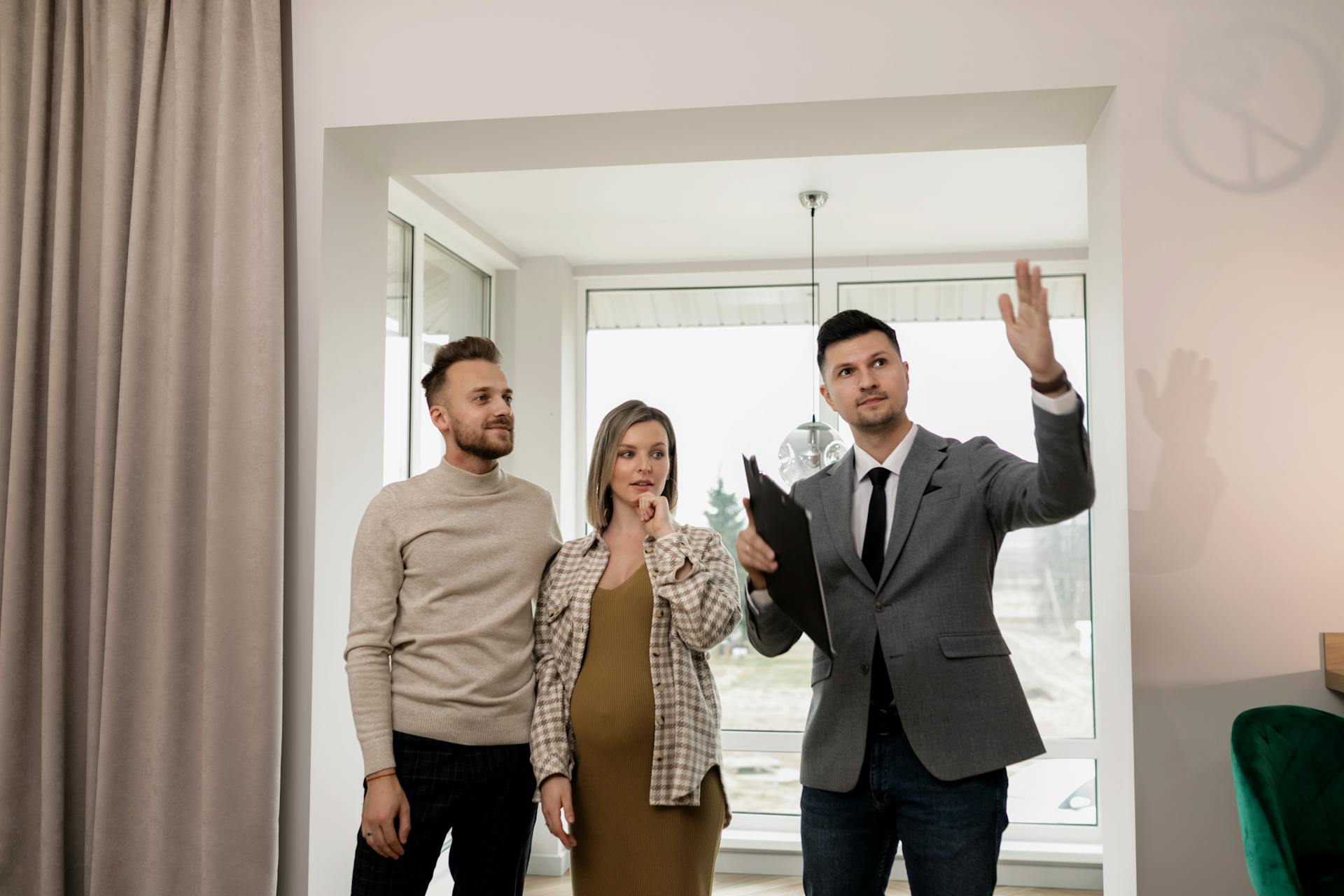 Real Estate Agents & Brokerages